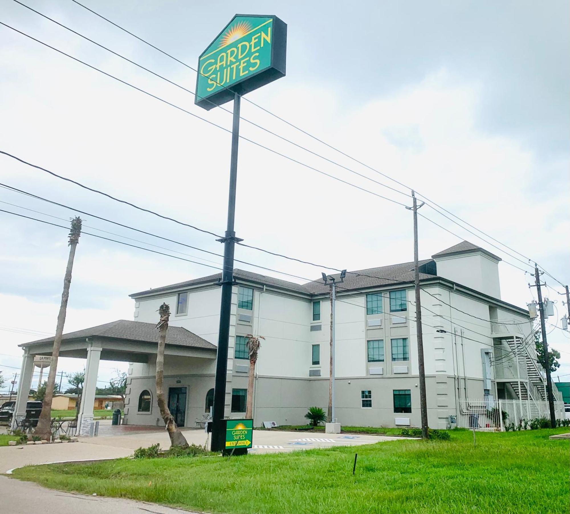 Garden Suites La Porte Exterior photo